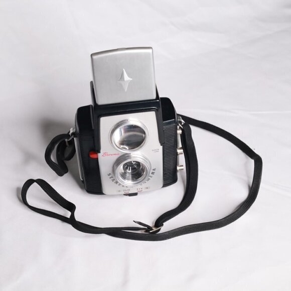 Kodak Brownie Starflex Full Kit: Original Box + Flash + Bulbs + User Manual - Picture 9 of 15